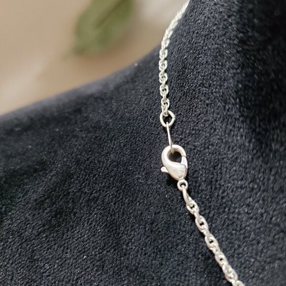 Womens Fashion Gold Tone Pinecone Pendant Collar Necklace with Lobster Clasp - Picture 5 of 5